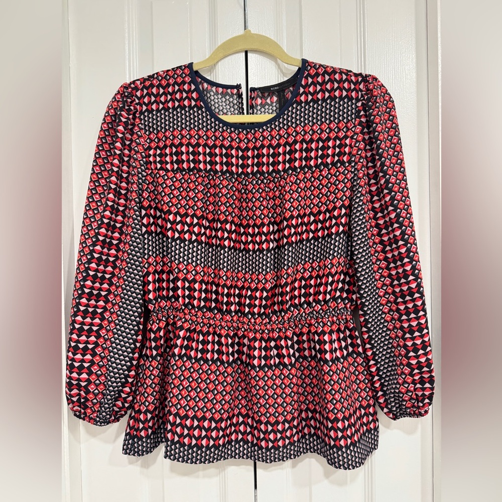 BCBGMaxAzria Red White and Navy Blue Geometric Blouse